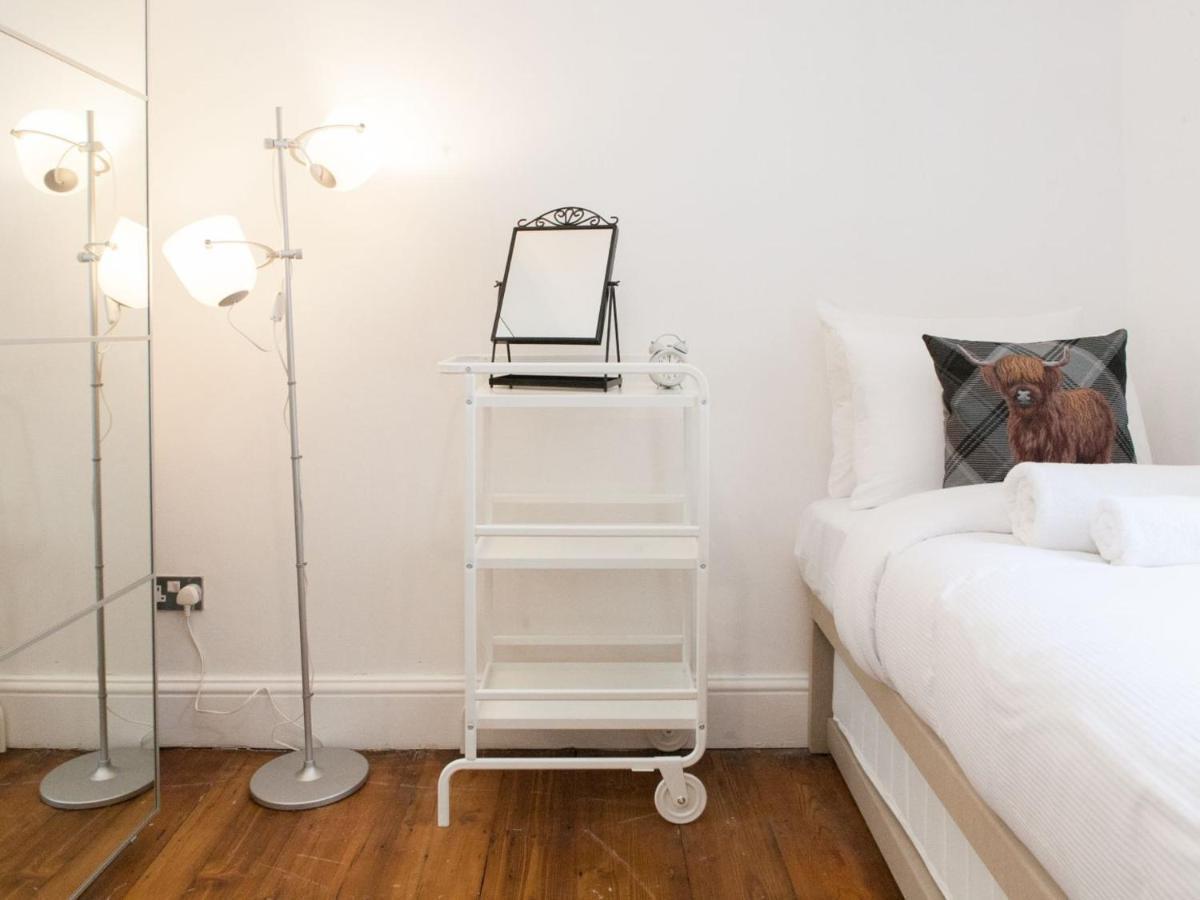 Pass The Keys Garden Apartment In Stockwell Лондон Екстериор снимка