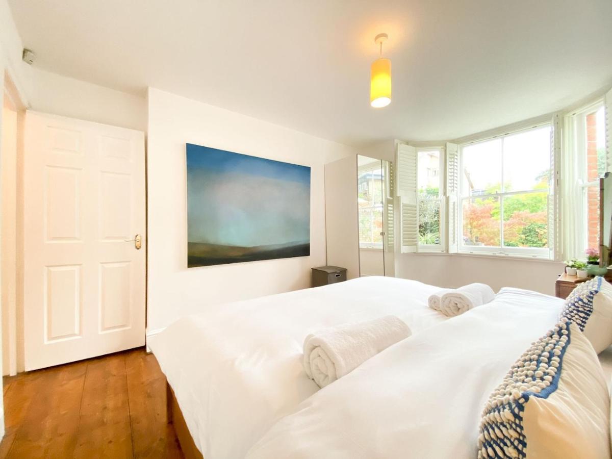 Pass The Keys Garden Apartment In Stockwell Лондон Екстериор снимка
