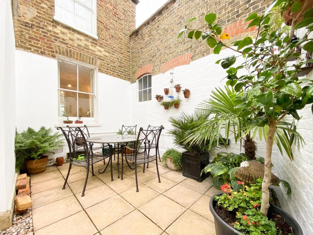 Pass The Keys Garden Apartment In Stockwell Лондон Екстериор снимка