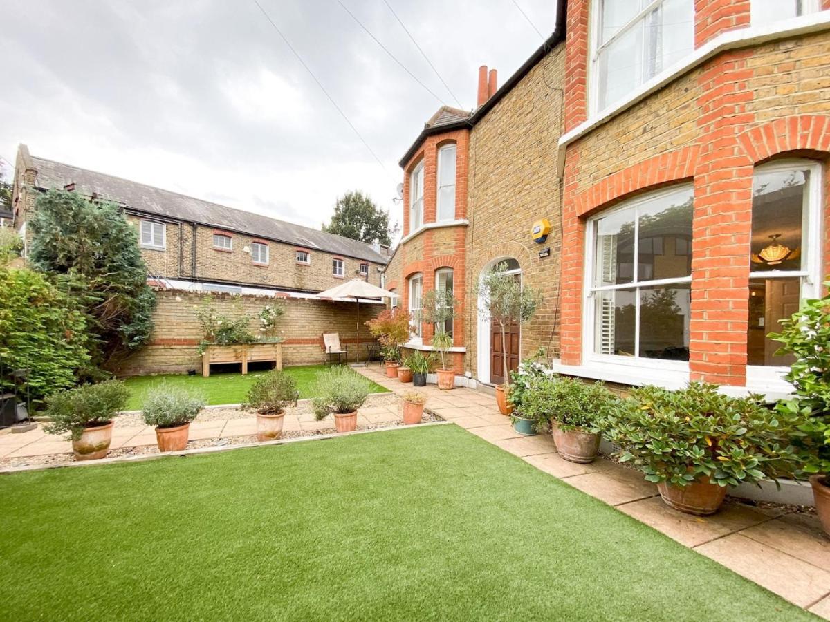 Pass The Keys Garden Apartment In Stockwell Лондон Екстериор снимка