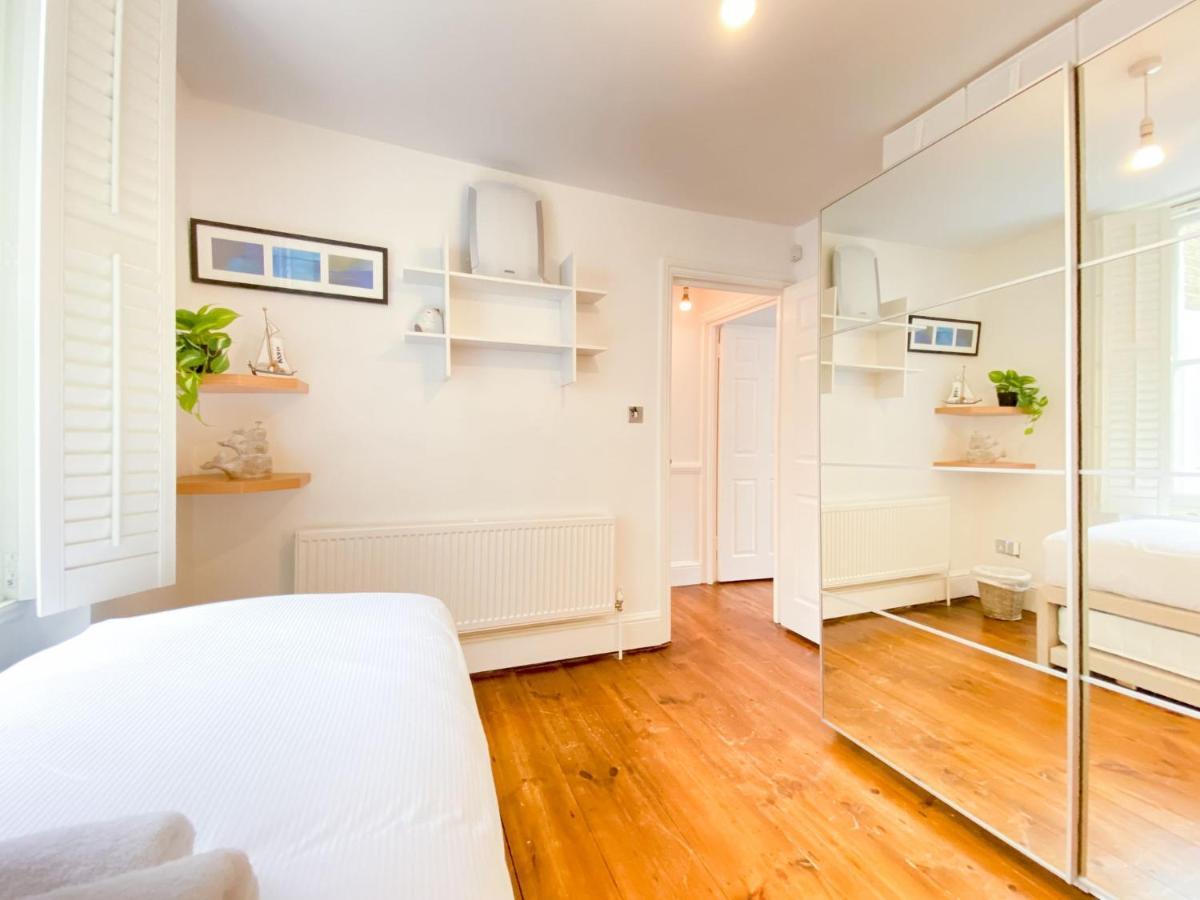 Pass The Keys Garden Apartment In Stockwell Лондон Екстериор снимка